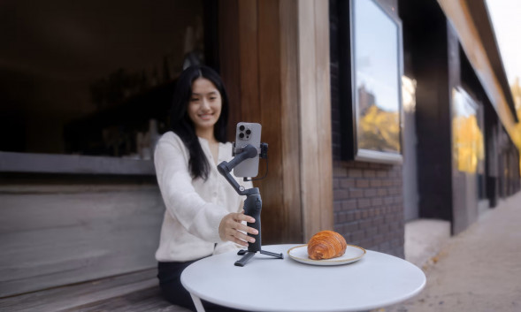 Электрический стабилизатор для смартфона DJI Osmo Mobile 7P в Благовещенске
